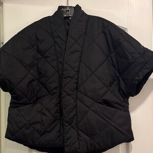 Black Quilted Short Sleeve Vest Size Medium